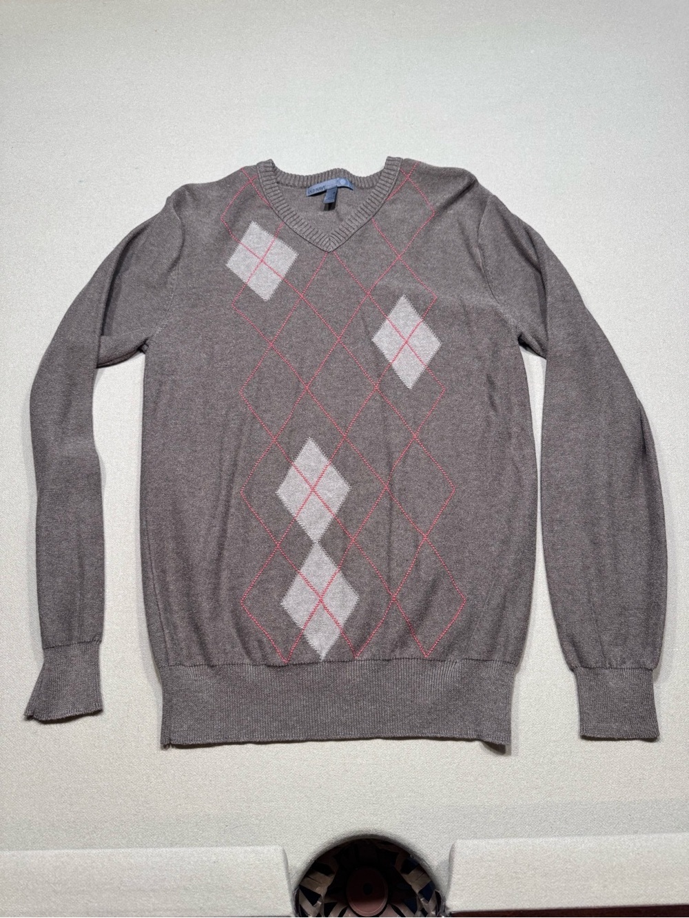 Old Navy Men's Taupe Argyle V-Neck Sweater with Red Stitching